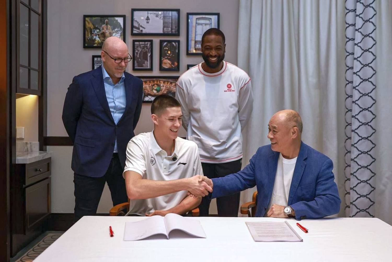 Егор Дёмин Li-Ning контракт.jpg