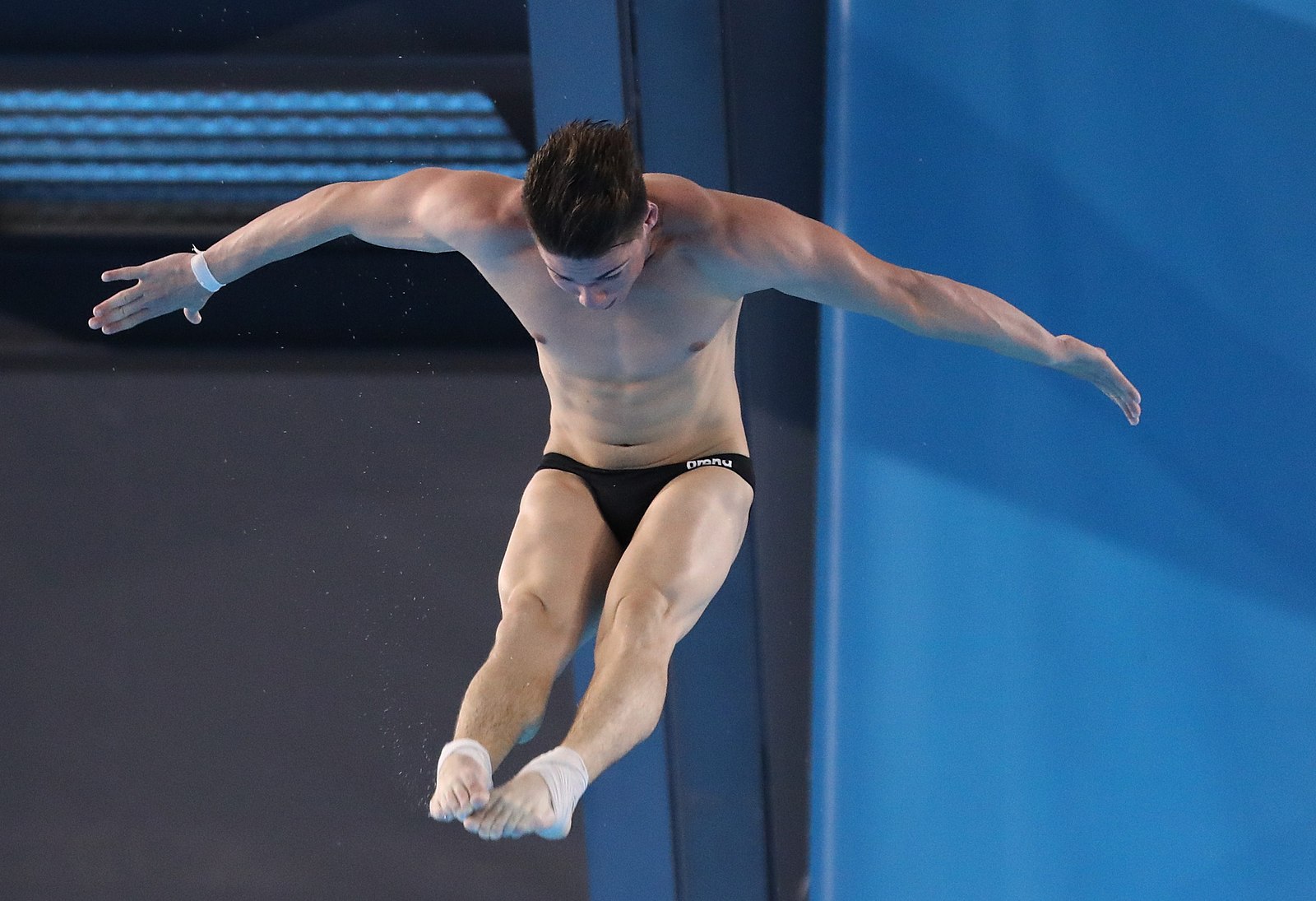 Федерация прыжков в воду за год освоила ₽103,4 млн