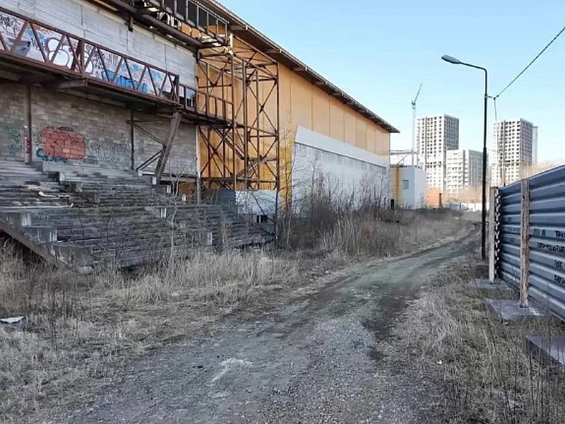 Спорткомлекс Снеговая падь заброшка.jpg