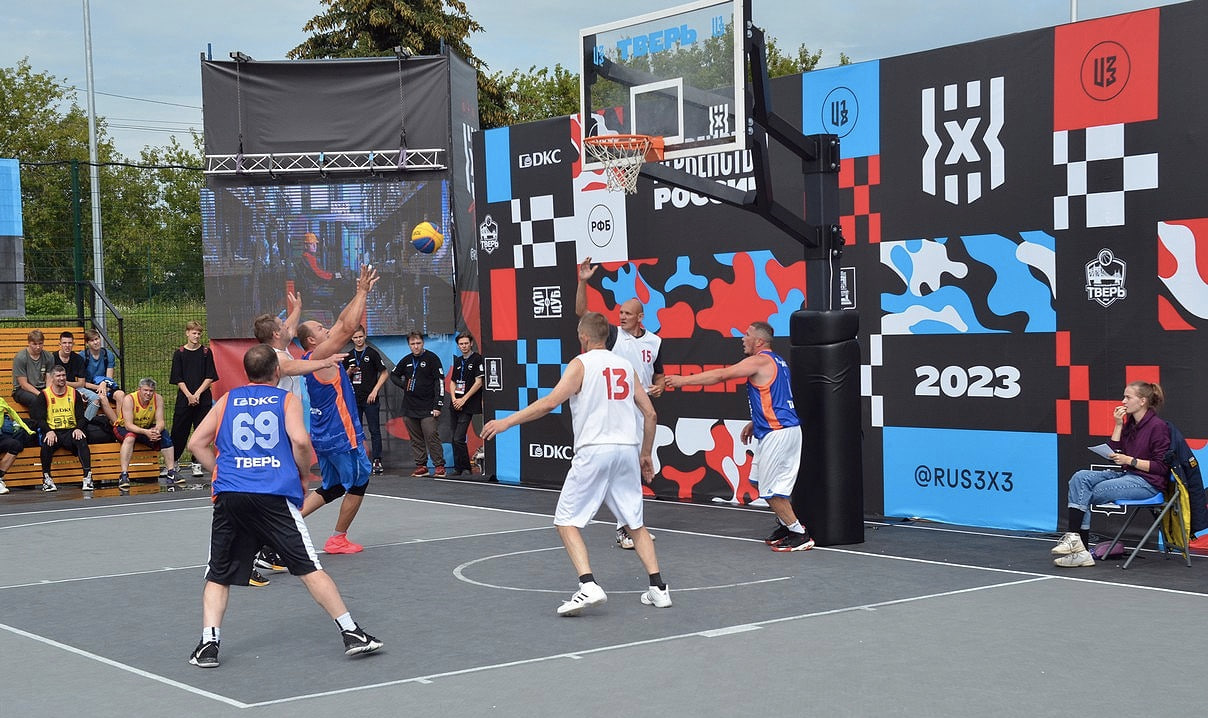 В Твери открылся Центр уличного баскетбола