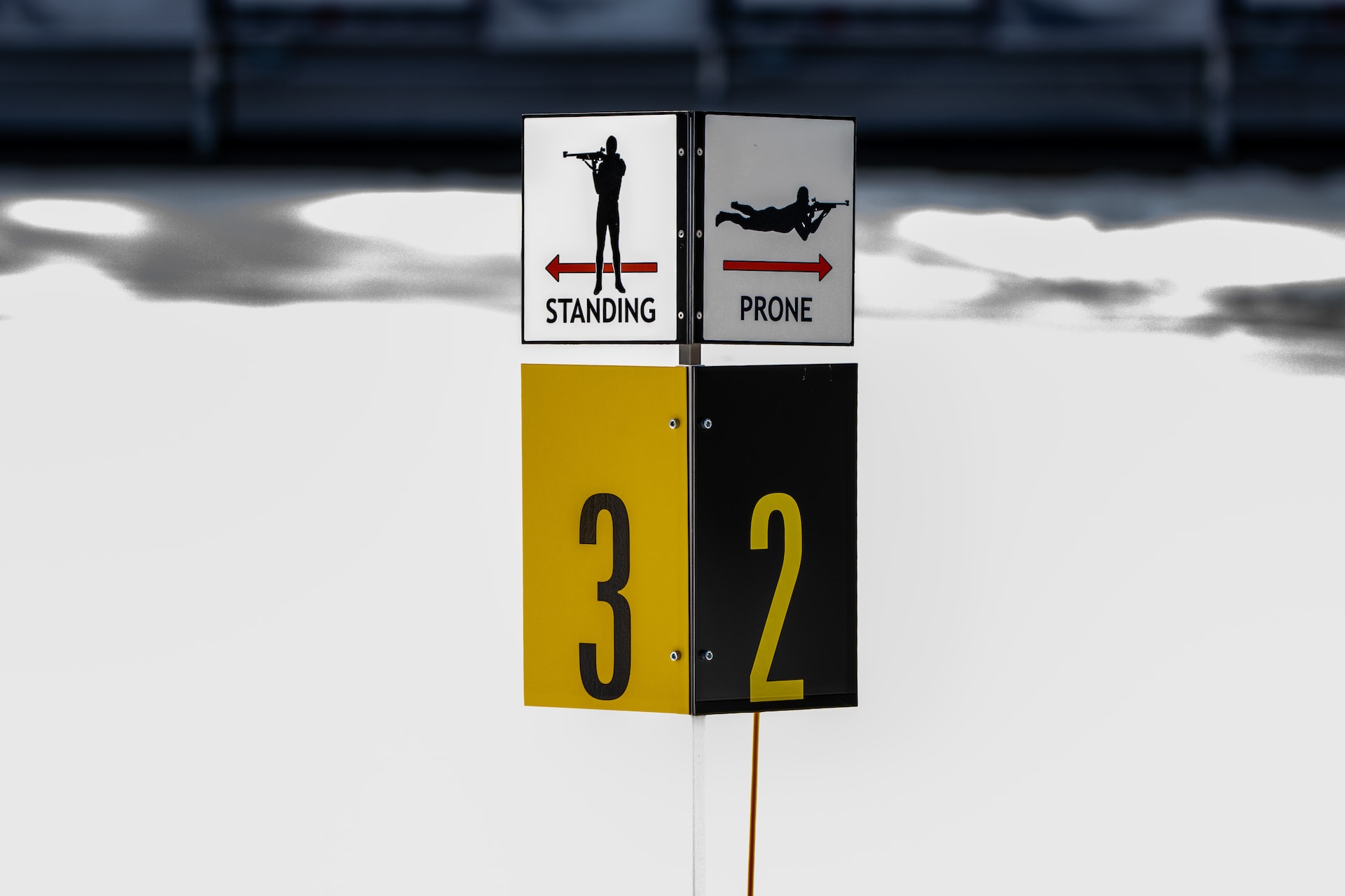 Спортивные федерации предложили наладить производство хоккейной защиты, шестов и патронов