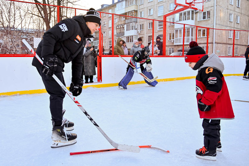 Авангард двор Пономарёв.jpg