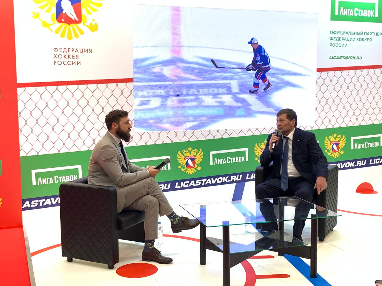 Одес Байсултанов: «Будем восстанавливать ледовый дворец на Донбассе»