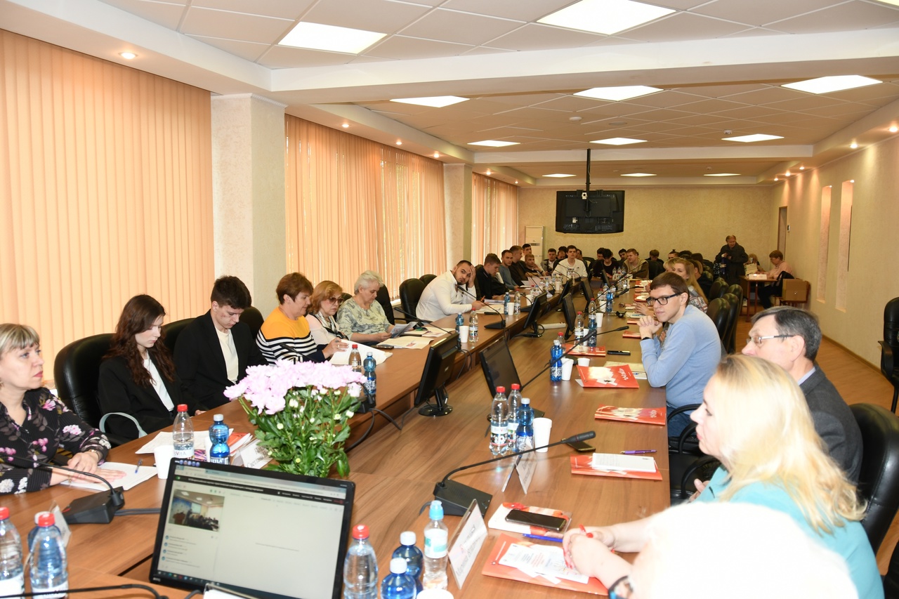 В МГАФКе обсудили аспекты управления в сфере физкультуры и спорта