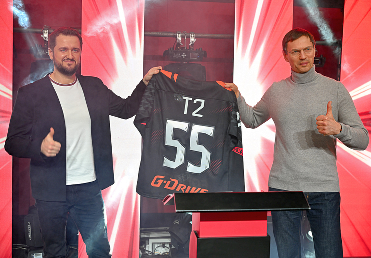 Т2 стал спонсором «Авангарда»