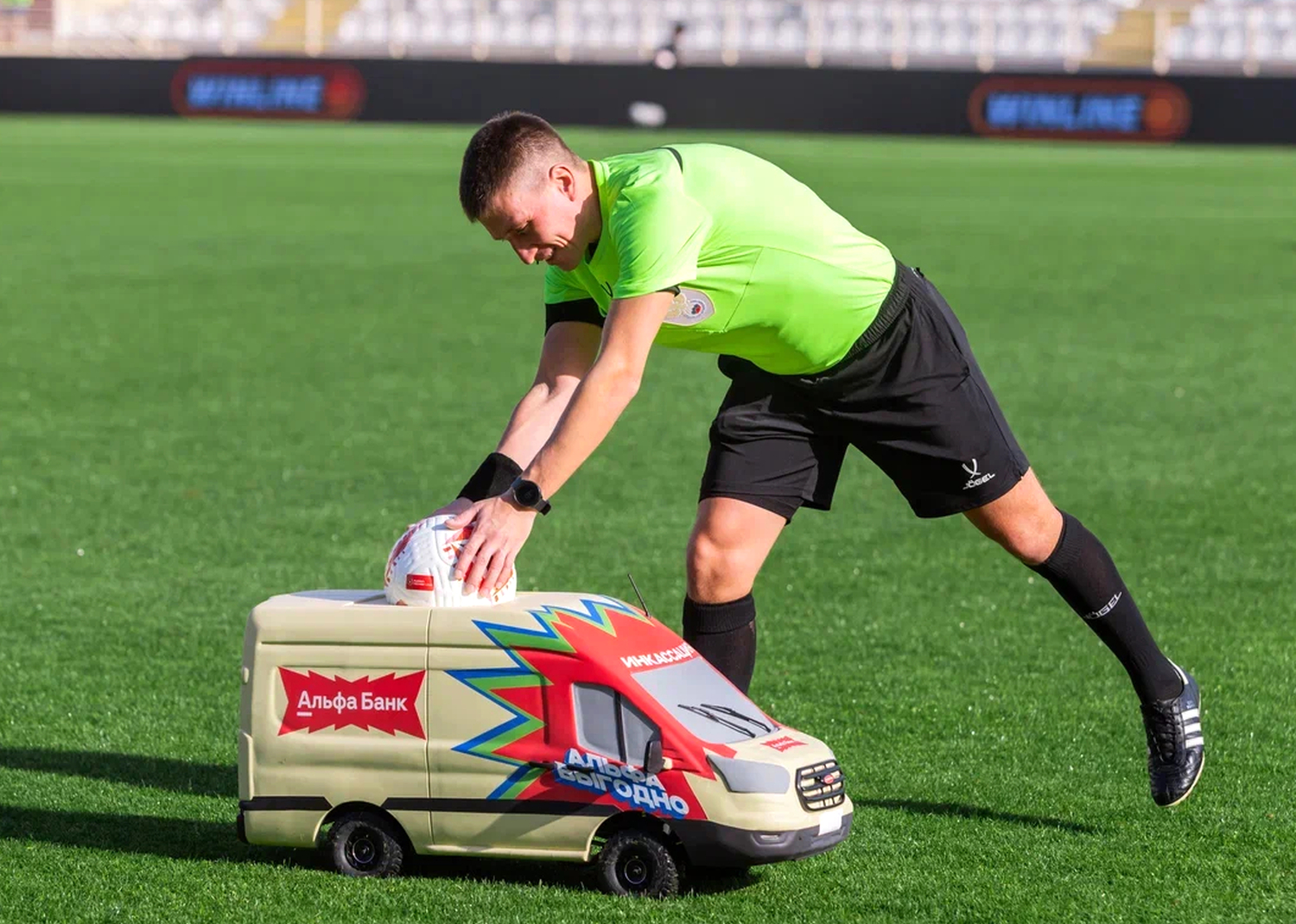 Премьер-лига меняет титульного спонсора