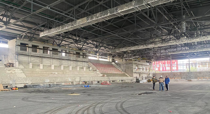 Реконструкция легкоатлетического манежа в Волгограде завершена на 70%