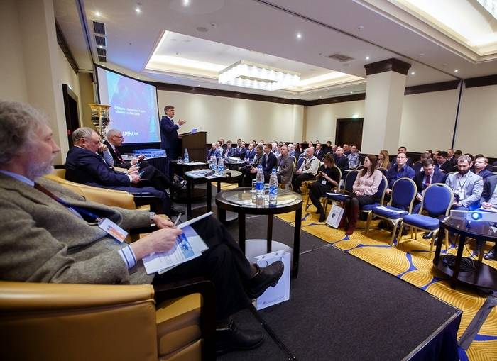 Спор здесь уместен. Арены, клубы и КХЛ обсудили технический регламент