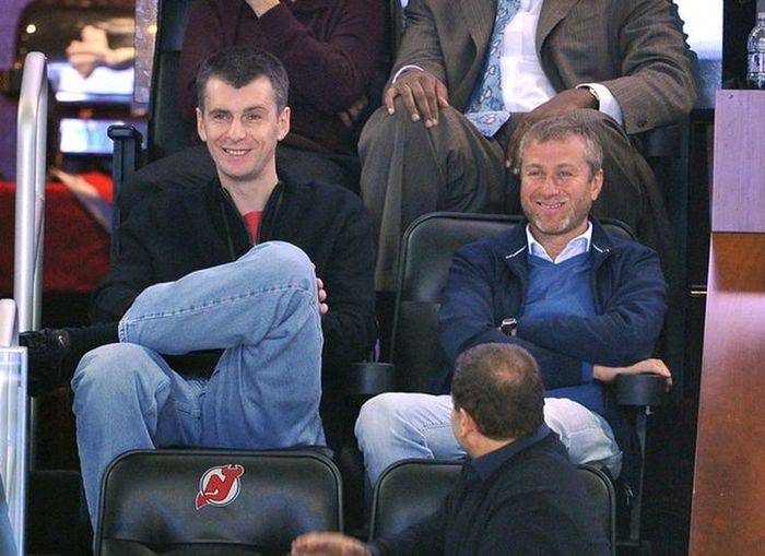 Двое россиян вошли в десятку самых богатых владельцев спортивных клубов