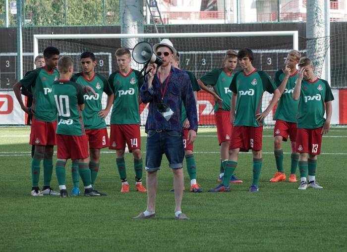 «Локомотив» вне игры