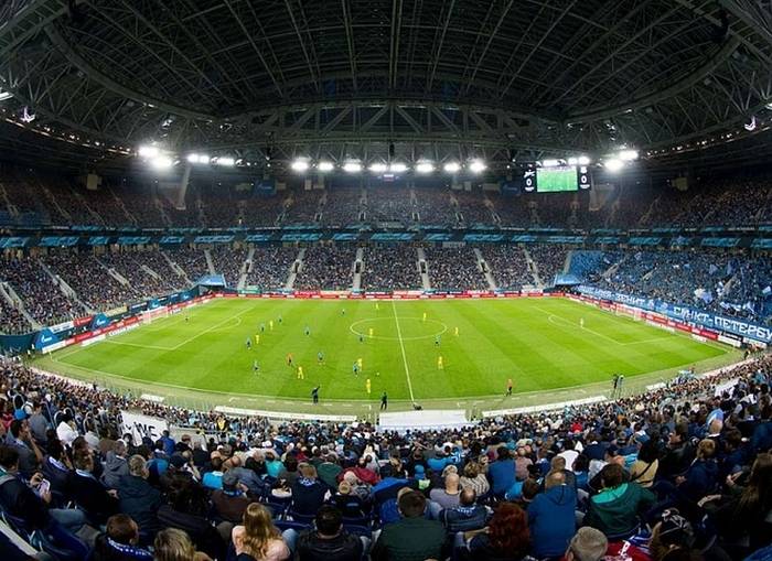 «Зенит» переименовал две трибуны в честь спонсоров