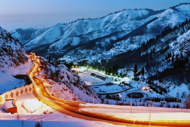 КХЛ планирует провести матч на Медео