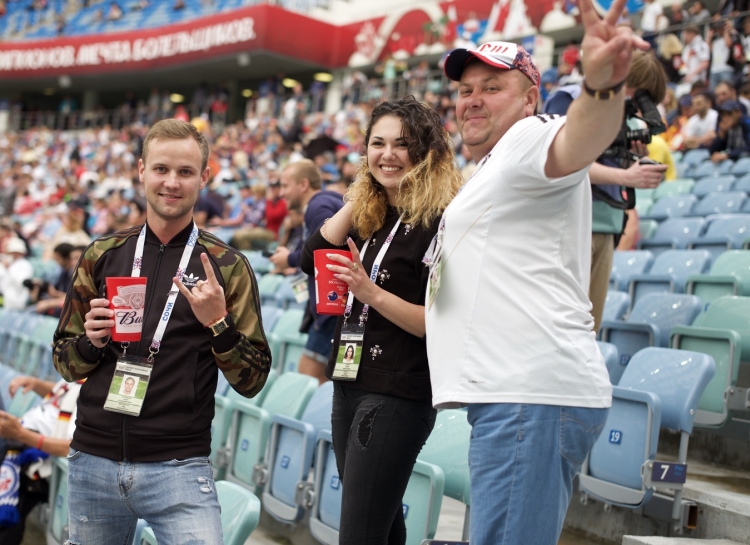 Правительство России согласно вернуть пиво на стадионы