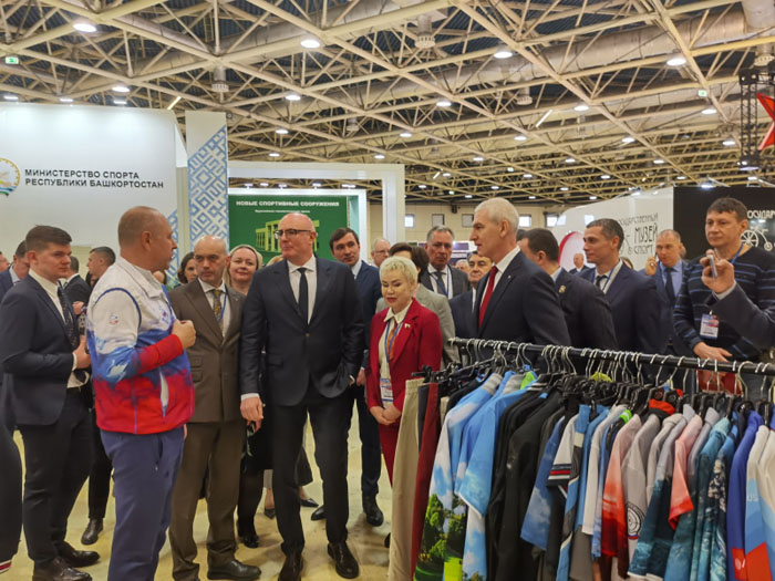 На форуме «SportForumLive» под девизом «Мы вместе. Спорт» обсудили развитие российского спорта в новой реальности