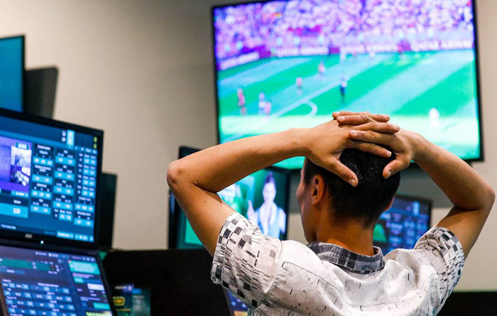 Посещаемость сайтов российских букмекеров в июне упала на четверть