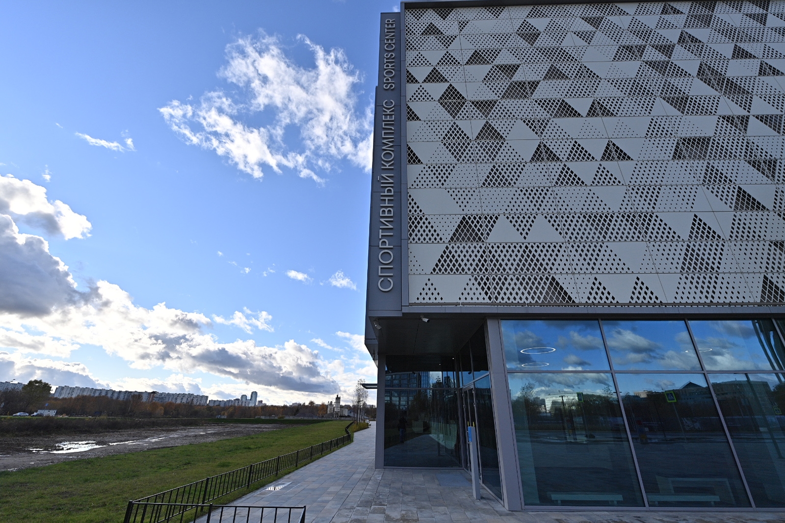 В московском районе Покровское-Стрешнево построен многофункциональный спорткомплекс «Чкалов Арена»