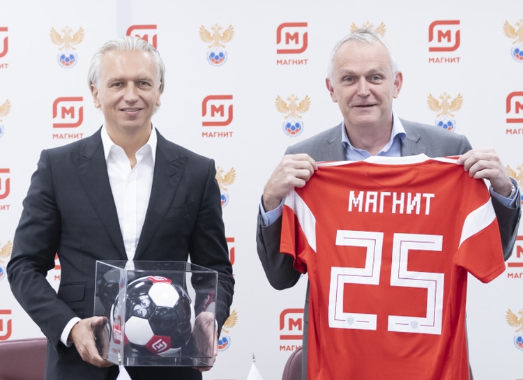 Крупнейший ритейлер России стал спонсором РФС