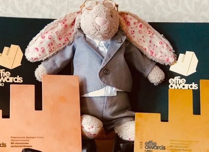 «Локомотив» забрал чемпионство у «Спартака». Пока только рекламное