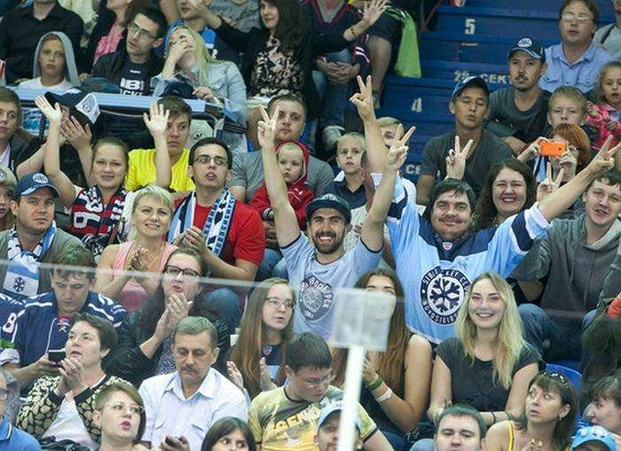 За четыре минуты раскупили все электронные билеты на первый матч «Сибири»