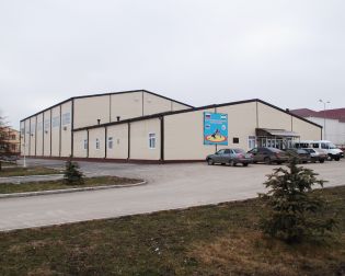 Многофункциональный спортивный зал и бассейн в СШ № 5