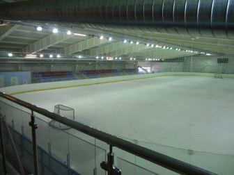 Крытый ледовый каток