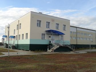 Спортивный комплекс, с.Диринг