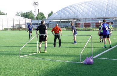 Футбольное поле с искусственной травой на запасном поле стадиона «Десна»