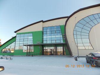 Спортивный центр с универсальным игровым залом и плавательным бассейном, п. Мортка