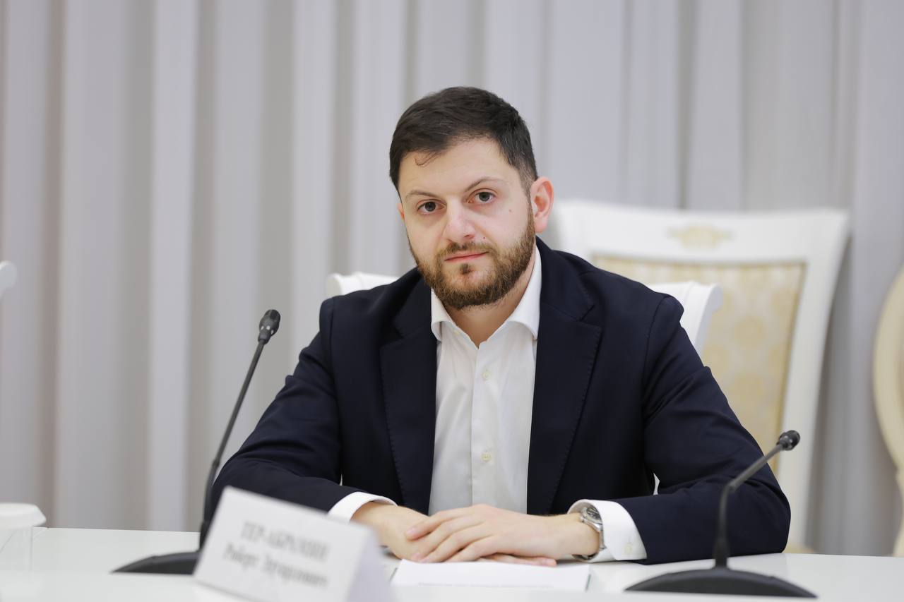 Роберт Тер-Абрамян возглавил ФК «Крылья Советов»