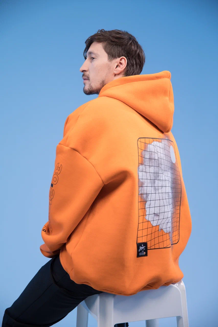 «Зенит» представил коллекцию повседневной одежды с отсылками к русскому авангарду